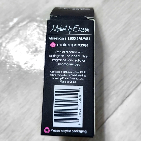 Mini Black Make Up Eraser - Picture 3 of 5